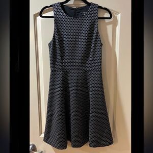 THEORY Trekana Fit and Flare Compass Knit Polkadot Black Dress Women’s Size 4